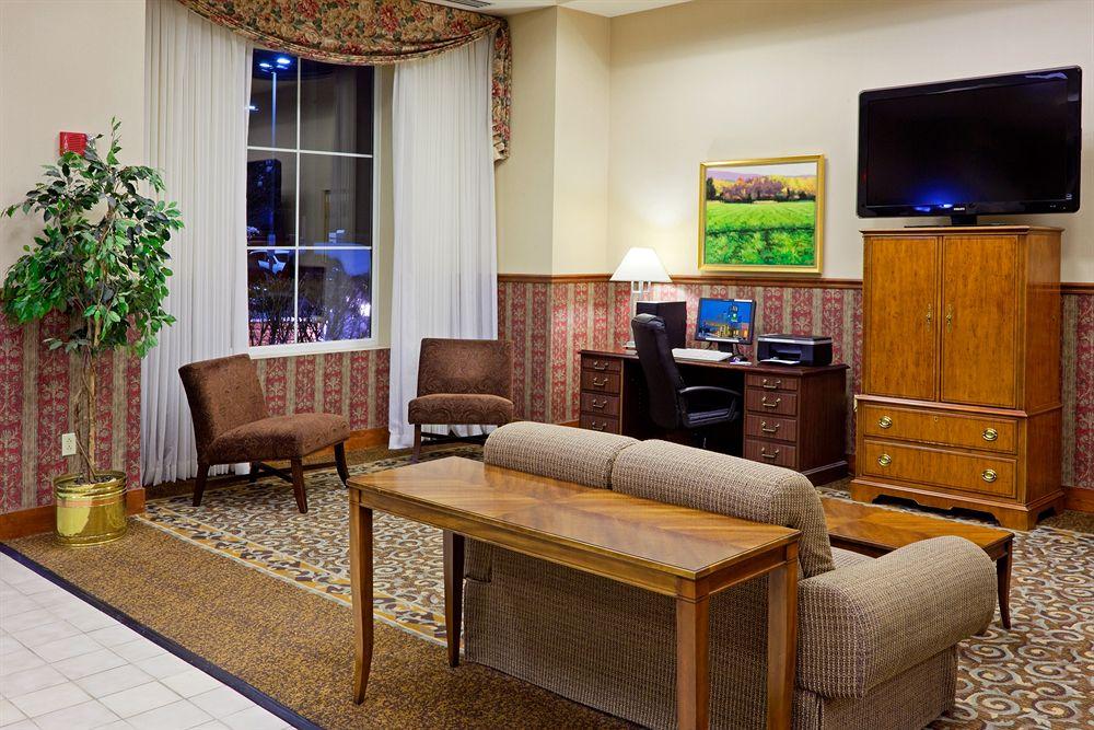Best Western Plus Wilkes Barre-Scranton Airport Hotel Pittston Exteriör bild
