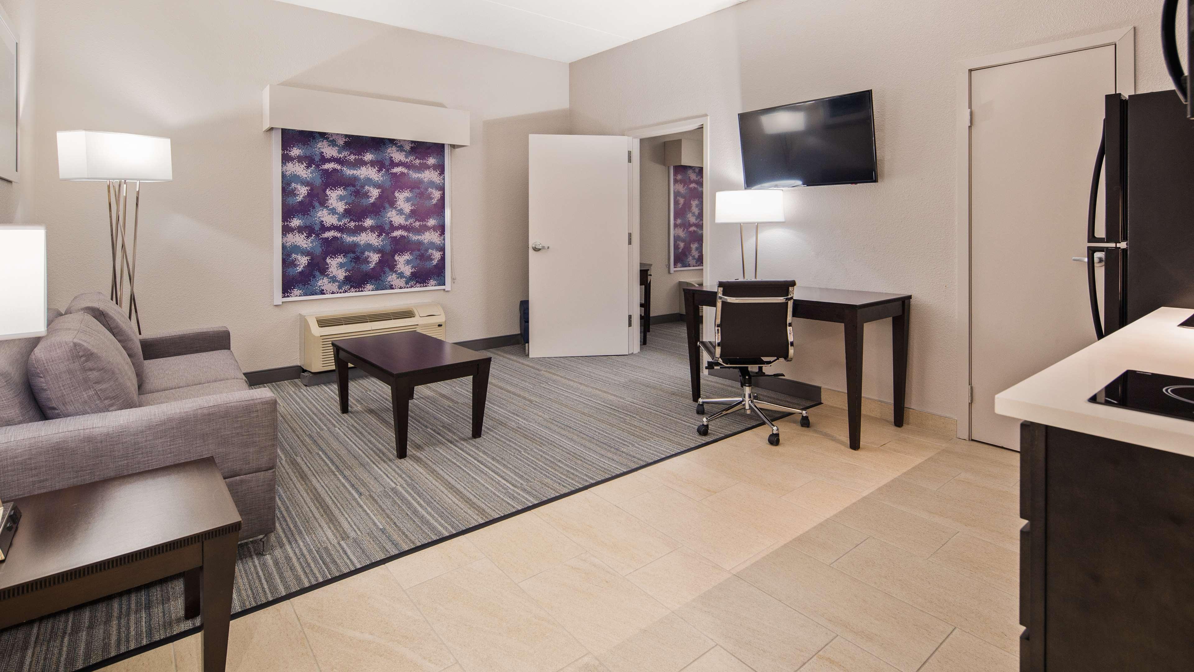 Best Western Plus Wilkes Barre-Scranton Airport Hotel Pittston Exteriör bild