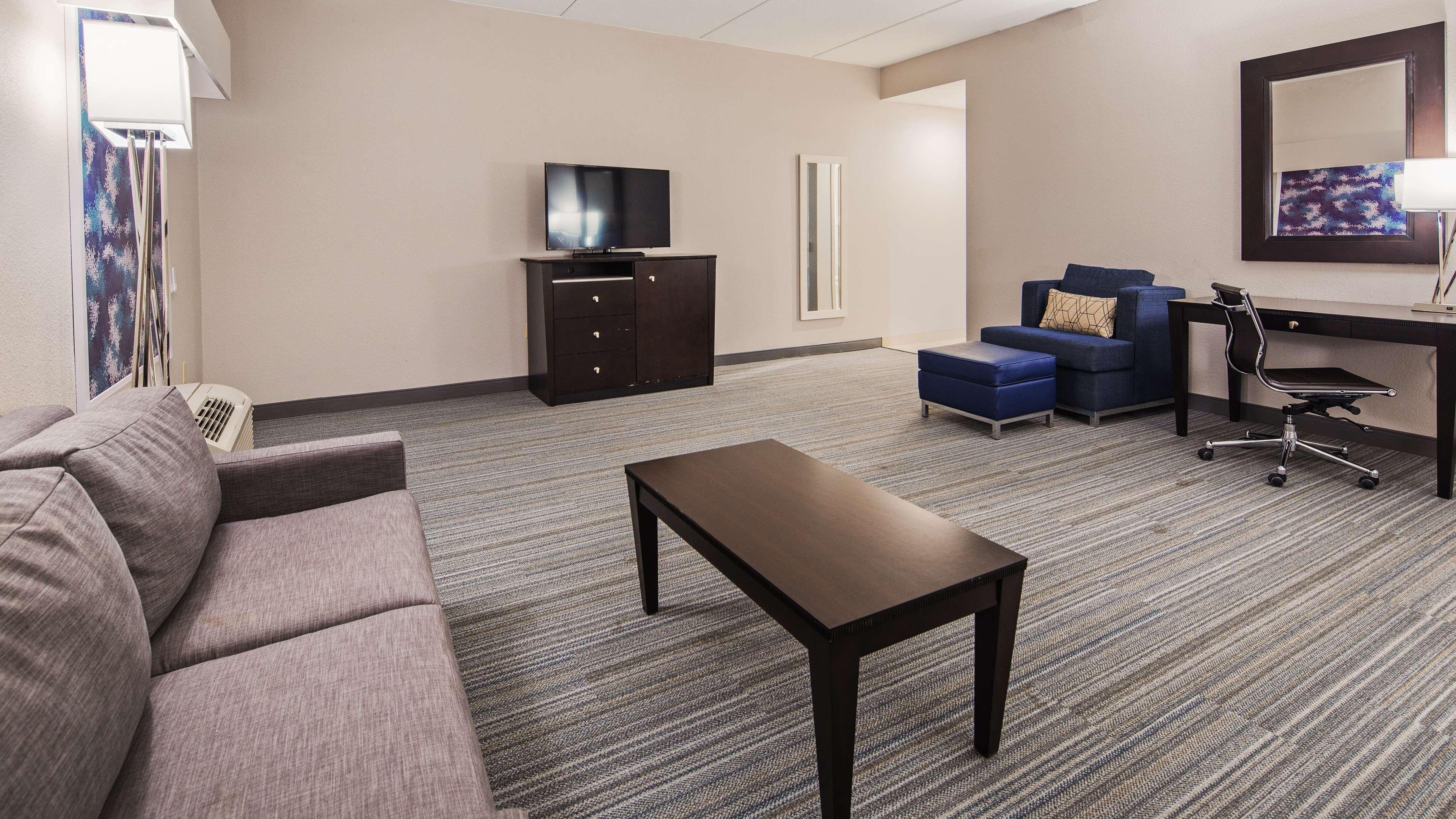 Best Western Plus Wilkes Barre-Scranton Airport Hotel Pittston Exteriör bild