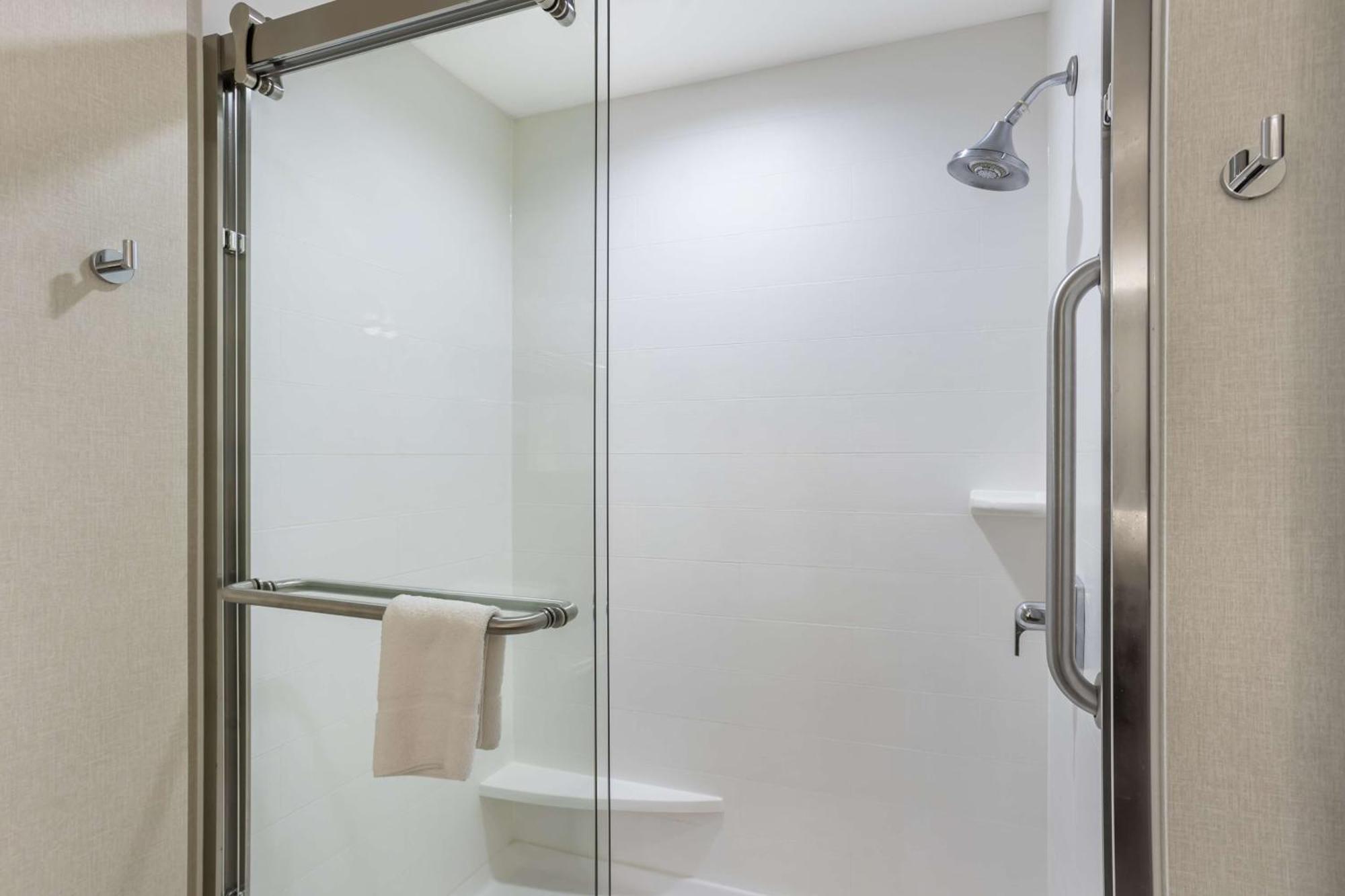 Best Western Plus Wilkes Barre-Scranton Airport Hotel Pittston Exteriör bild