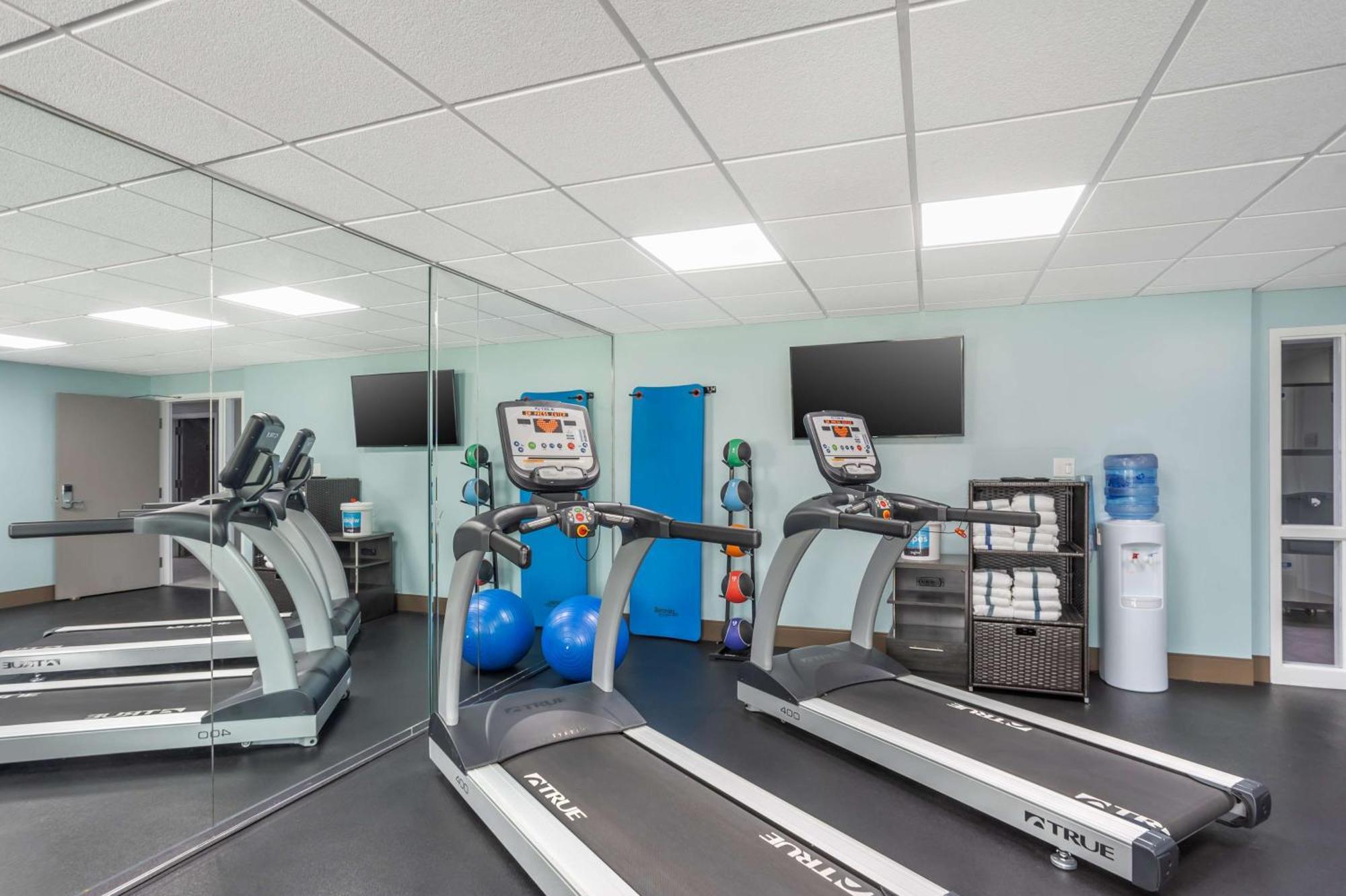 Best Western Plus Wilkes Barre-Scranton Airport Hotel Pittston Exteriör bild