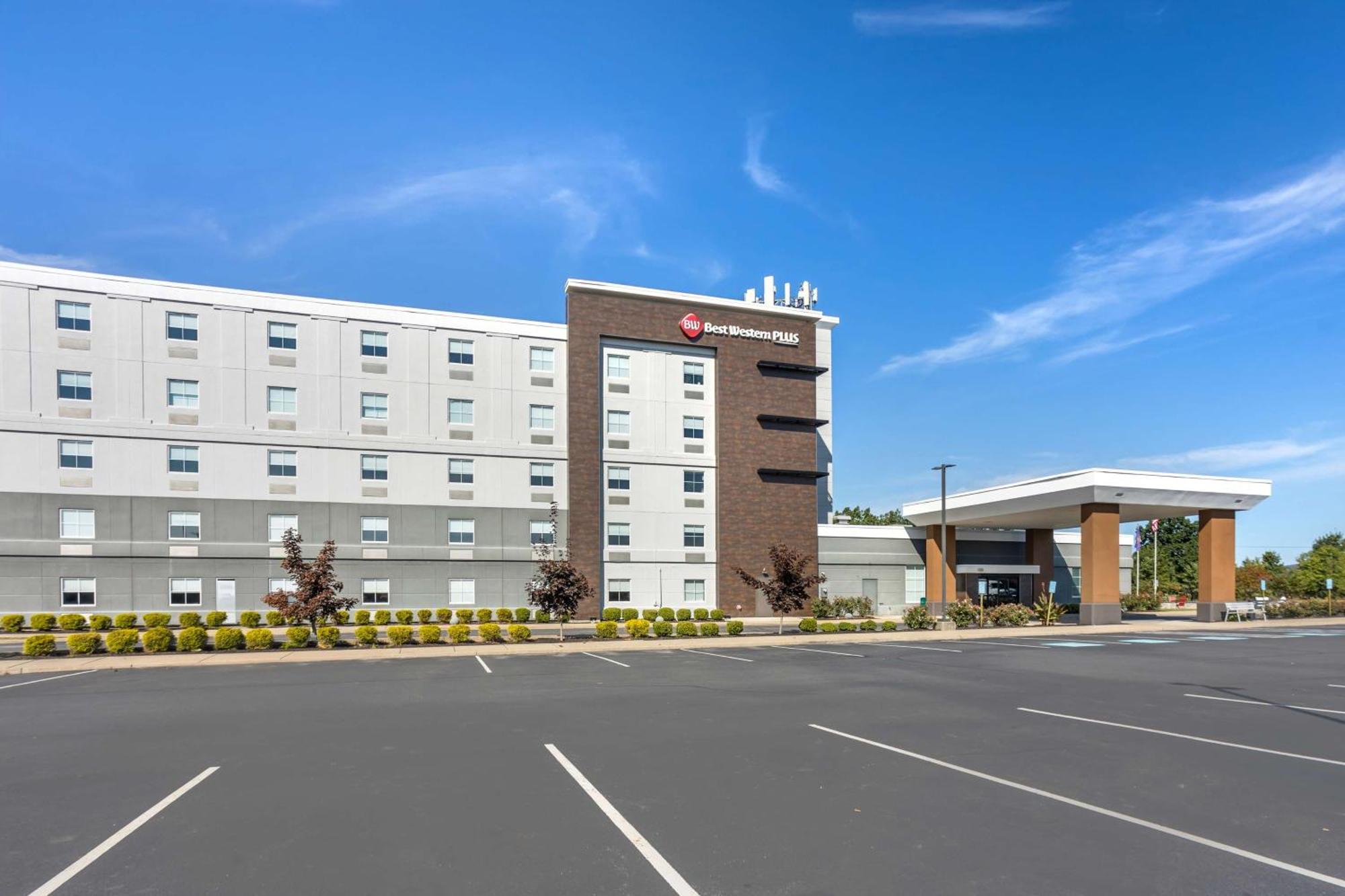 Best Western Plus Wilkes Barre-Scranton Airport Hotel Pittston Exteriör bild