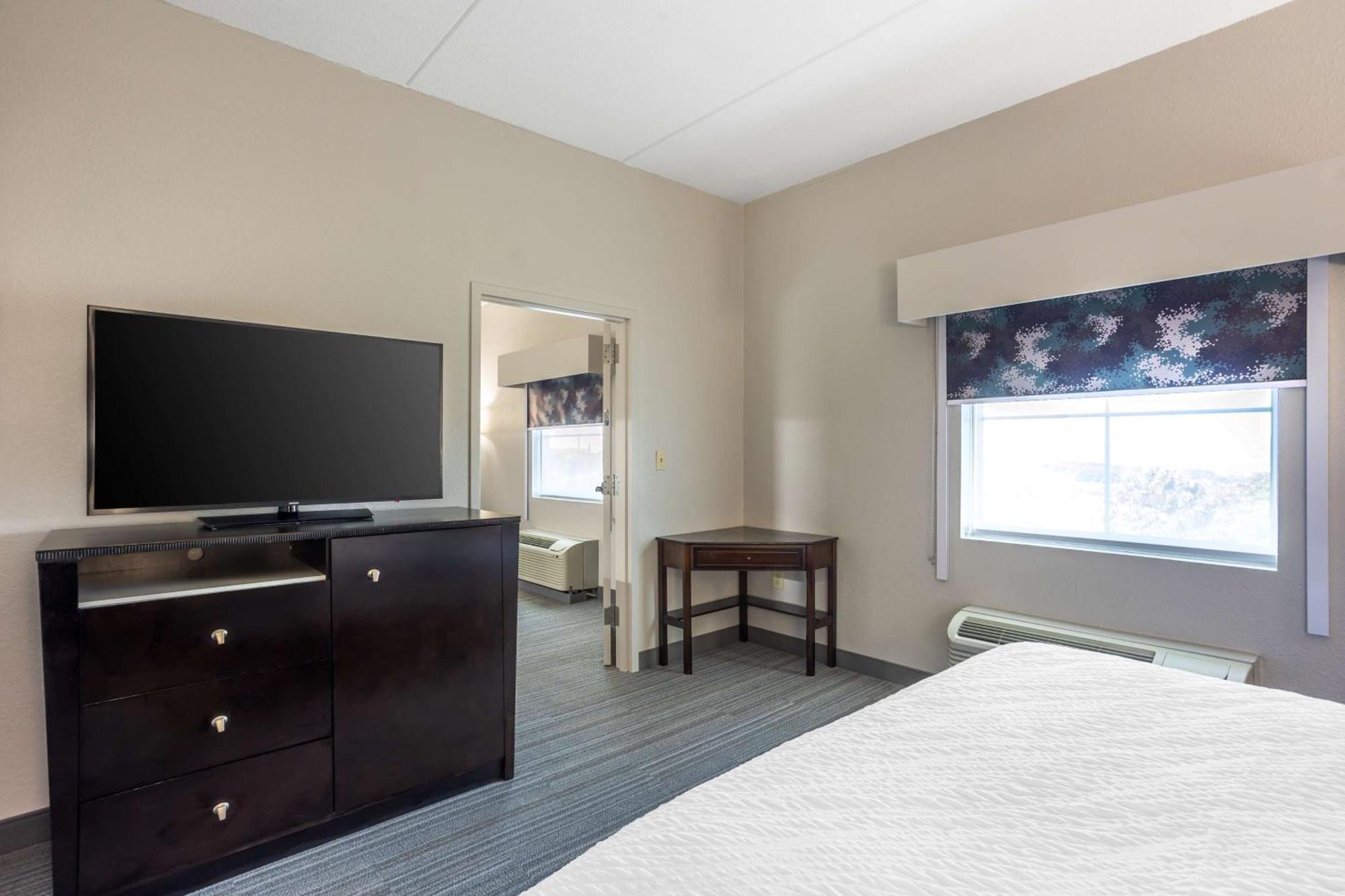 Best Western Plus Wilkes Barre-Scranton Airport Hotel Pittston Exteriör bild