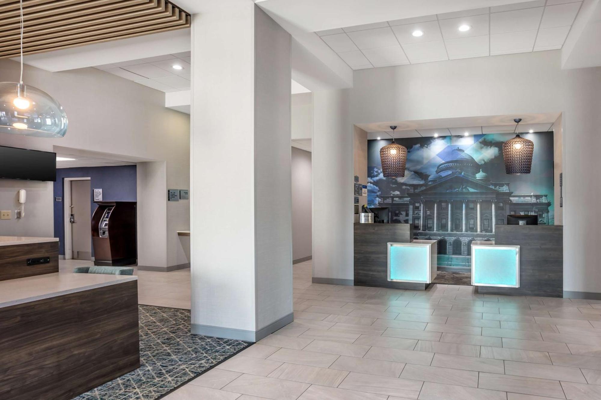 Best Western Plus Wilkes Barre-Scranton Airport Hotel Pittston Exteriör bild