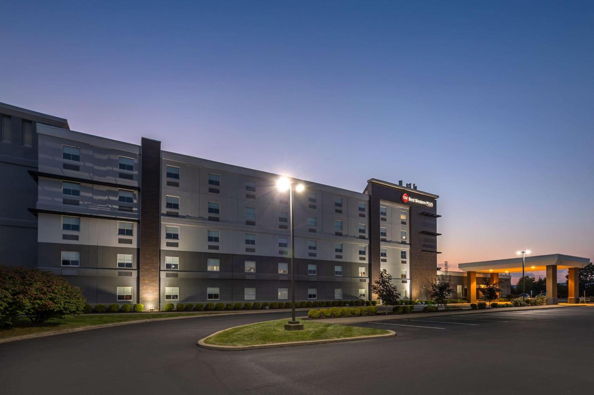 Best Western Plus Wilkes Barre-Scranton Airport Hotel Pittston Exteriör bild